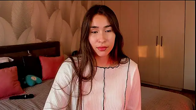 Snapshot of Bambiii_bby chatting on December 1, 2025, 3:07 am Bambiii bby online show from December 1, 2025, 3:07 am