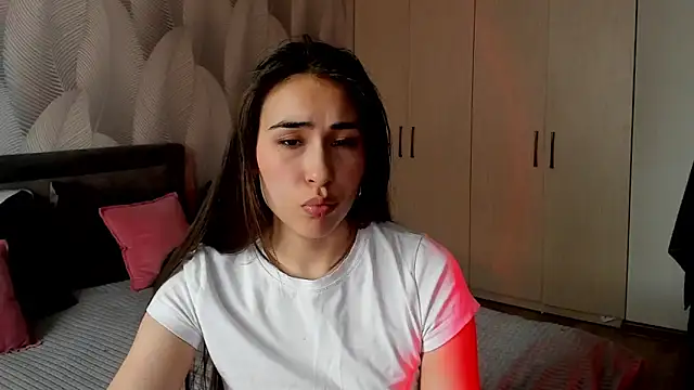 Bambiii bby online show from March 24, 2026, 2:11 am