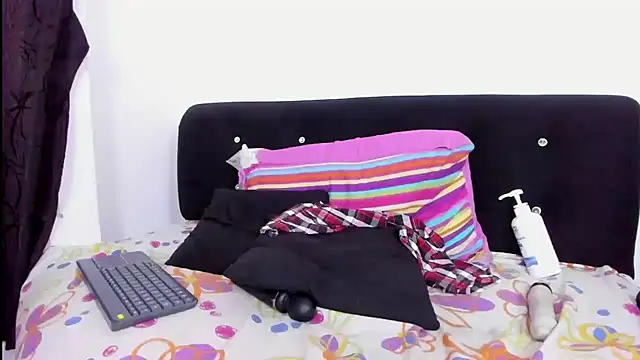 Snapshot of skaysanchez1 chatting on March 1, 2025, 7:26 pm skaysanchez1 online show from March 1, 2025, 7:26 pm