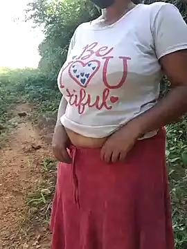 Snapshot of kumaricapalsex2 chatting on February 10, 2025, 3:35 am kumaricapalsex2 online show from February 10, 2025, 3:35 am