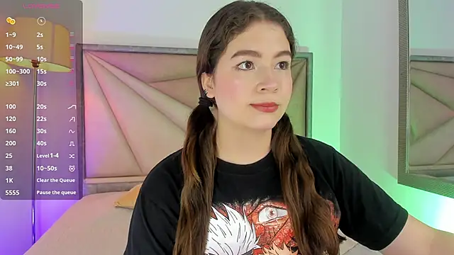 KarenPautt online show from October 14, 2025, 12:11 am