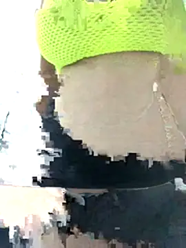 ahross online show from October 25, 2025, 10:03 am