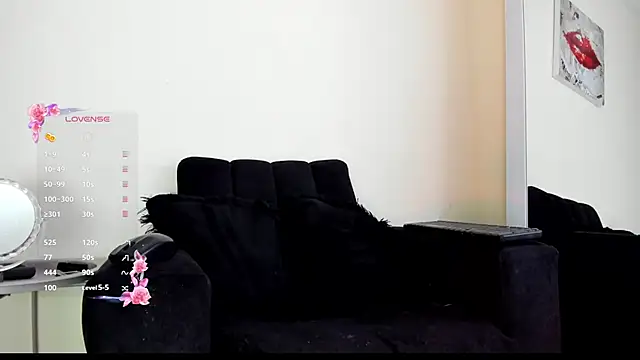 Snapshot of its__angelica_ chatting on October 23, 2025, 7:23 pm its angelica online show from October 23, 2025, 7:23 pm