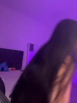 AuroraFiore online show from February 14, 2026, 1:28 am