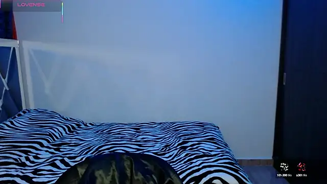 Snapshot of Amber_Lovely chatting on October 2, 2025, 12:36 am Amber Lovely online show from October 2, 2025, 12:36 am