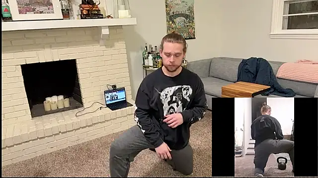 Snapshot of DaddydayDrinkzz chatting on December 2, 2024, 6:58 am DaddydayDrinkzz online show from December 2, 2024, 6:58 am