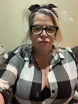 curvy-Ruby-Uk online show from January 16, 2025, 9:19 pm