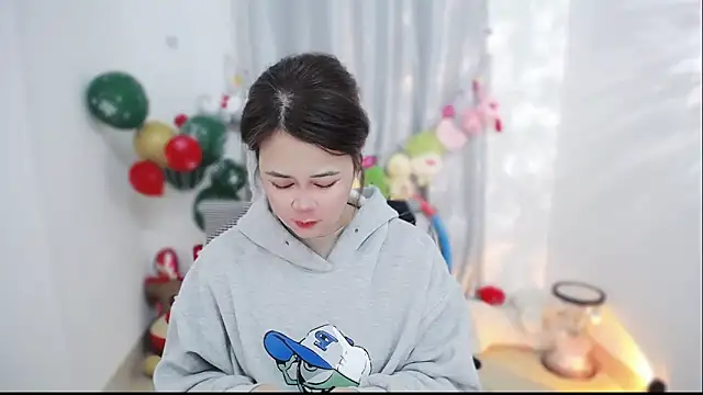 Snapshot of Fan_ting chatting on February 12, 2026, 1:16 am Fan ting online show from February 12, 2026, 1:16 am