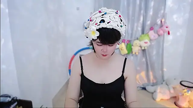 Snapshot of Fan_ting chatting on October 30, 2025, 2:21 am Fan ting online show from October 30, 2025, 2:21 am