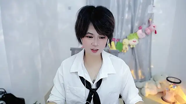 Snapshot of Fan_ting chatting on November 26, 2025, 2:44 am Fan ting online show from November 26, 2025, 2:44 am