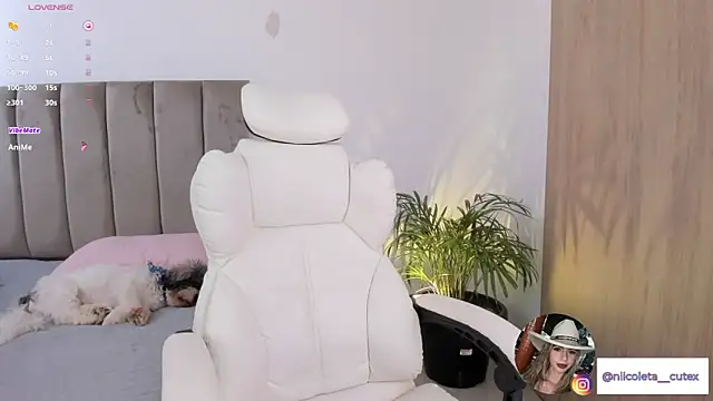 Snapshot of Niicoleta chatting on February 7, 2026, 7:55 pm Niicoleta online show from February 7, 2026, 7:55 pm