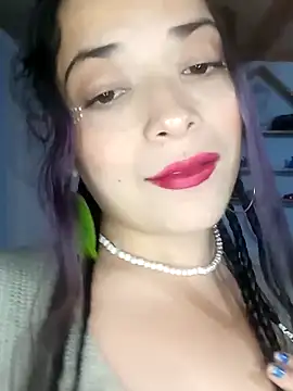 Elvishcassie  online show from February 12, 2025, 9:01 pm