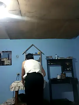 Elvishcassie  online show from September 9, 2025, 6:06 pm