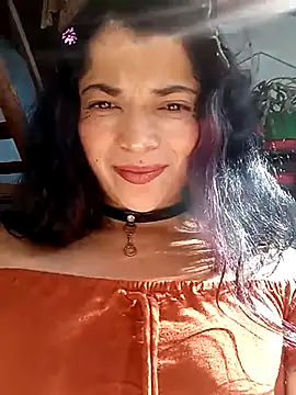 Elvishcassie  online show from February 18, 2025, 8:47 pm