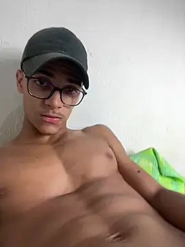 Snapshot of Naka300 chatting on March 18, 2025, 2:40 am Naka300 online show from March 18, 2025, 2:40 am