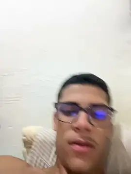 Snapshot of Naka300 chatting on February 11, 2025, 2:46 am Naka300 online show from February 11, 2025, 2:46 am