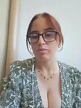 Snapshot of lindsay_33off chatting on June 17, 2026, 11:31 am lindsay 33off online show from June 17, 2026, 11:31 am