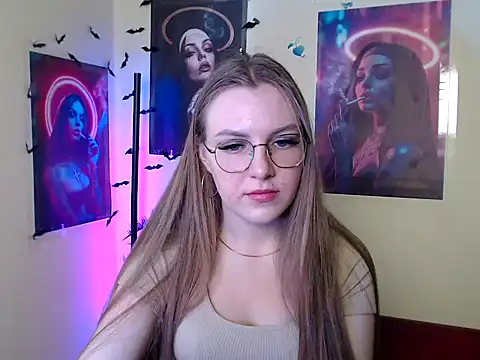 Snapshot of _AlMamiyy_ chatting on September 16, 2025, 1:34 pm  AlMamiyy  online show from September 16, 2025, 1:34 pm