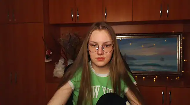 Snapshot of _AlMamiyy_ chatting on February 25, 2025, 4:35 pm  AlMamiyy  online show from February 25, 2025, 4:35 pm