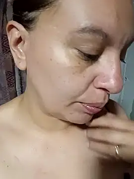 Snapshot of RoxieJackson chatting on November 30, 2025, 1:01 pm RoxieJackson online show from November 30, 2025, 1:01 pm