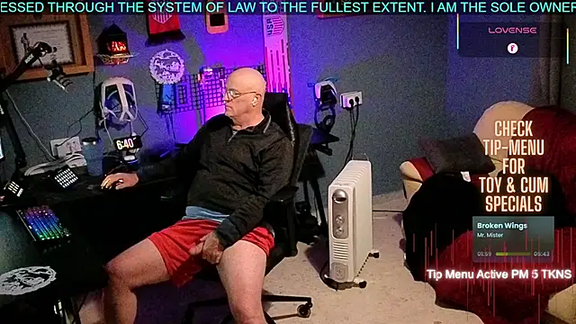 Pilot Dave 69 online show from November 25, 2025, 5:41 am