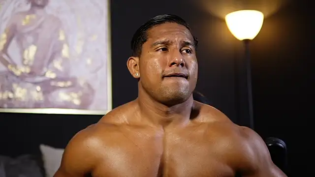 Snapshot of CallumMuscle chatting on December 15, 2025, 4:40 am CallumMuscle online show from December 15, 2025, 4:40 am