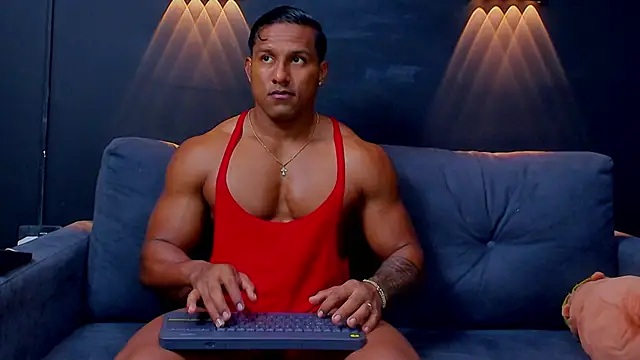 Snapshot of CallumMuscle chatting on February 25, 2025, 9:42 am CallumMuscle online show from February 25, 2025, 9:42 am