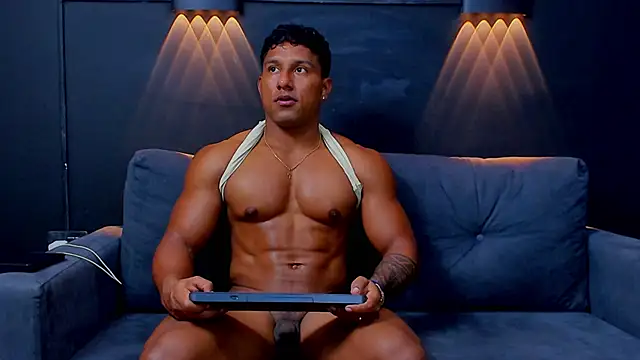 Snapshot of CallumMuscle chatting on March 7, 2025, 4:24 am CallumMuscle online show from March 7, 2025, 4:24 am