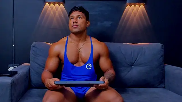 Snapshot of CallumMuscle chatting on March 9, 2025, 12:00 am CallumMuscle online show from March 9, 2025, 12:00 am