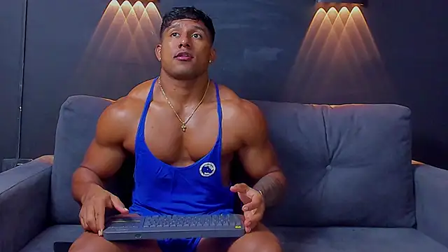 Snapshot of CallumMuscle chatting on February 27, 2025, 8:56 am CallumMuscle online show from February 27, 2025, 8:56 am