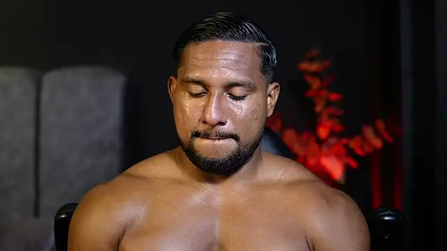 Snapshot of CallumMuscle chatting on November 18, 2025, 12:41 pm CallumMuscle online show from November 18, 2025, 12:41 pm