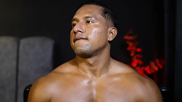 Snapshot of CallumMuscle chatting on November 26, 2025, 11:21 am CallumMuscle online show from November 26, 2025, 11:21 am