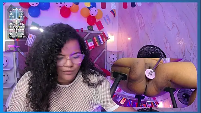 Snapshot of MhiaRey chatting on June 22, 2026, 1:41 pm MhiaRey online show from June 22, 2026, 1:41 pm