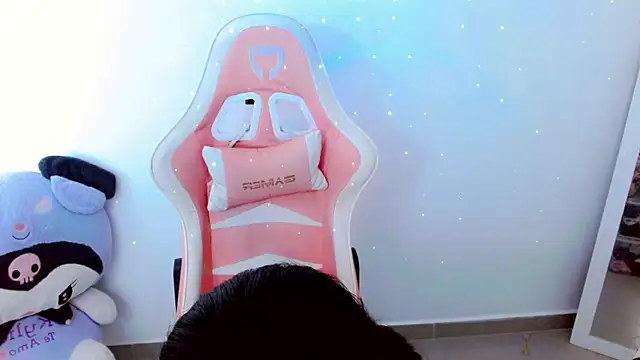 Kylie martinez online show from February 17, 2026, 5:21 pm