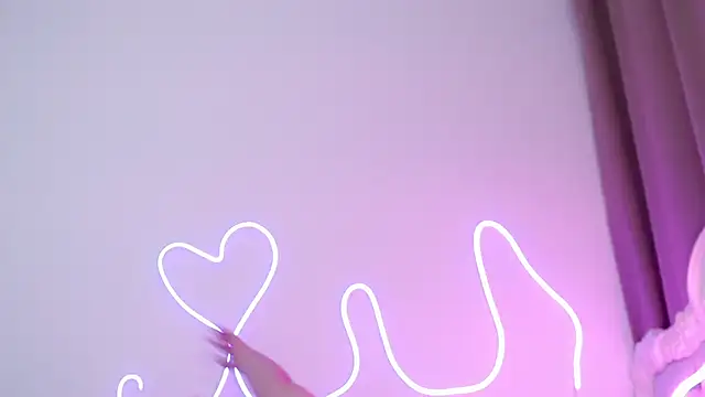 Snapshot of amina_moonlightt chatting on November 17, 2025, 2:37 am amina moonlightt online show from November 17, 2025, 2:37 am