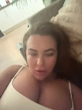 Mia MilesXXX online show from March 4, 2025, 10:49 pm