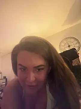 Mia MilesXXX online show from March 5, 2025, 2:03 am