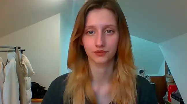 Snapshot of LUNA_delight chatting on January 2, 2025, 7:55 am LUNA delight online show from January 2, 2025, 7:55 am