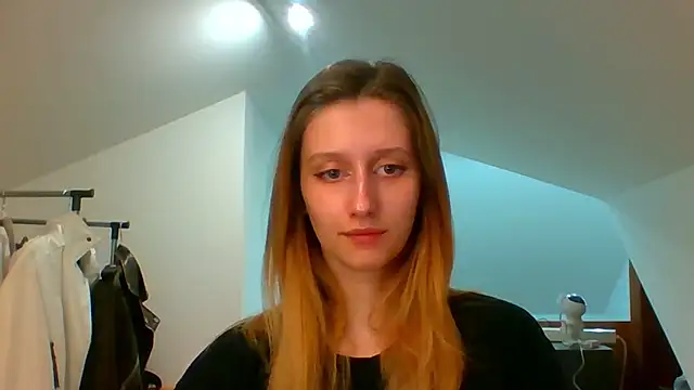 Snapshot of LUNA_delight chatting on March 5, 2025, 5:50 pm LUNA delight online show from March 5, 2025, 5:50 pm