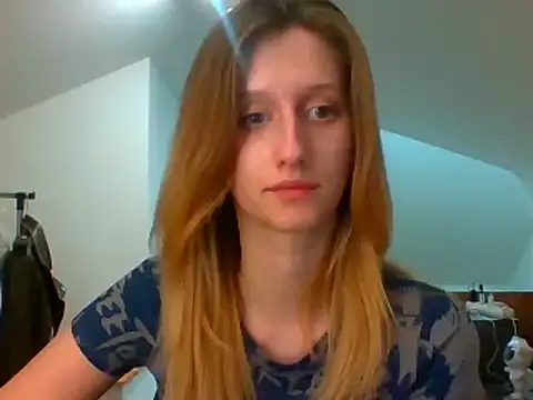 Snapshot of LUNA_delight chatting on February 17, 2025, 7:12 pm LUNA delight online show from February 17, 2025, 7:12 pm