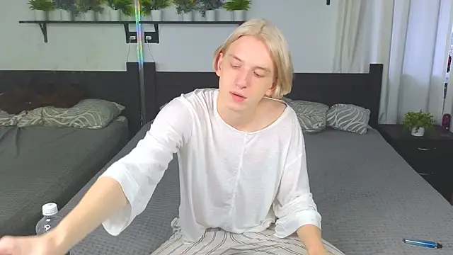 Snapshot of Ron_Vils chatting on November 28, 2025, 6:24 am Ron Vils online show from November 28, 2025, 6:24 am