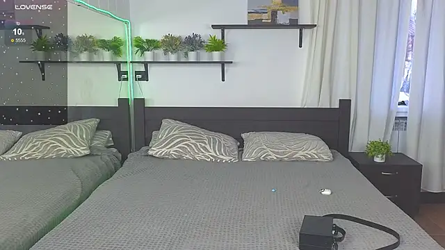 Snapshot of Ron_Vils chatting on November 20, 2025, 9:54 am Ron Vils online show from November 20, 2025, 9:54 am