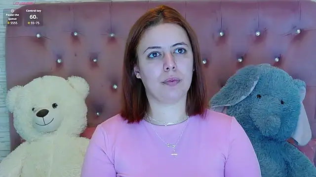 SophiaStarr online show from November 13, 2025, 8:35 pm