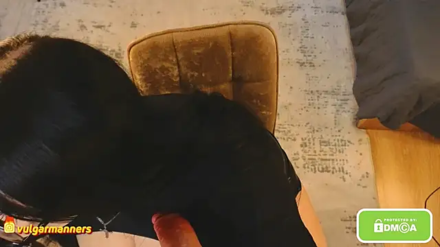 Snapshot of Pleasure_You_ chatting on November 14, 2025, 8:18 am Pleasure You online show from November 14, 2025, 8:18 am