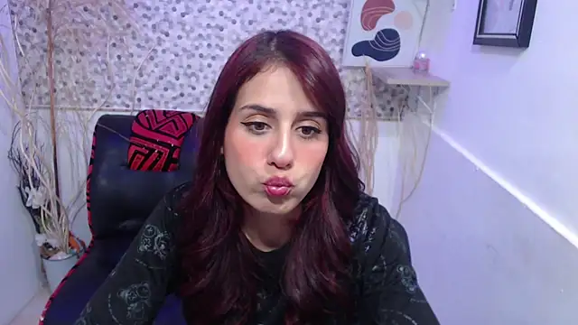 Melothompson online show from January 17, 2025, 11:59 am