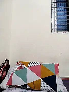 Cool  girl online show from February 27, 2025, 5:16 pm