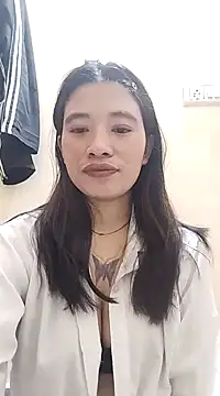 Cool  girl online show from January 31, 2025, 6:25 pm