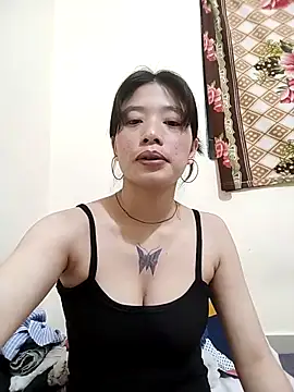 Cool  girl online show from February 10, 2025, 4:25 pm