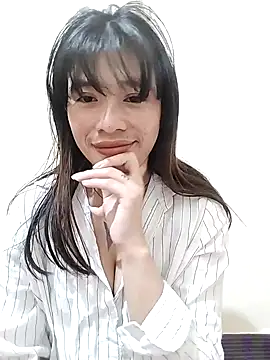 Cool  girl online show from January 28, 2025, 4:52 pm