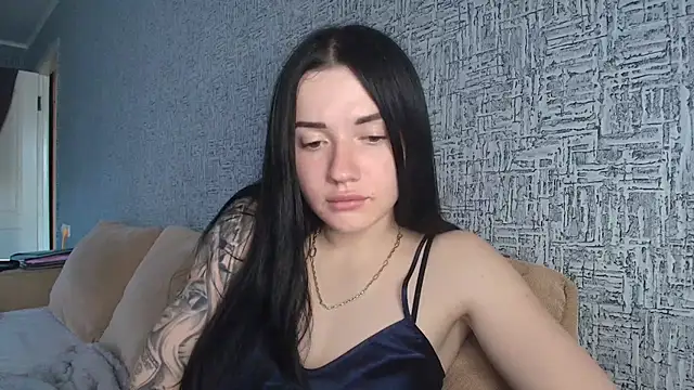 Liana diva online show from March 20, 2026, 1:23 pm